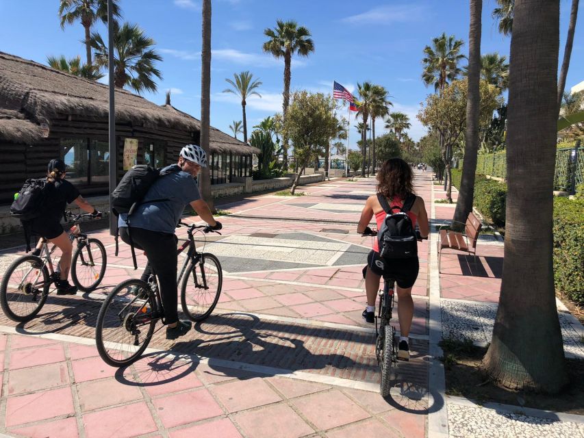 Malaga: Premium Guided Bike Tour - Meeting at Bike Shop 5A, and what to bring (and not bring)