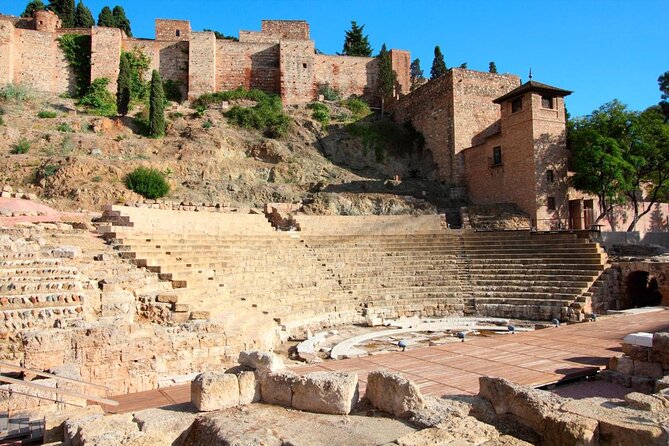 Málaga: Private Sightseeing Treasure Hunt - Key highlights you’ll feel on the walk