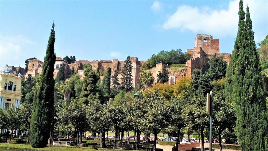 Malaga: Private walking tour - Price and value: what $271 per group really means