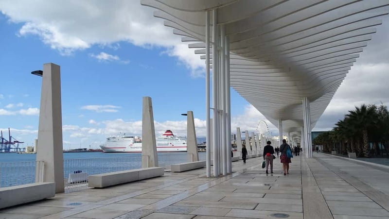 Malaga: Private Walking Tour with Official Guide - Key highlights at a glance