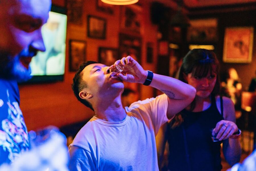 Malaga: Pubs and Clubs Crawl - The Secret Stops: Clubs, Skip-the-Line, and the Final Push
