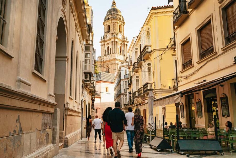 Malaga's tradition and tapas tour with Official Guide - Malaga tapas in 3 hours, what you actually eat
