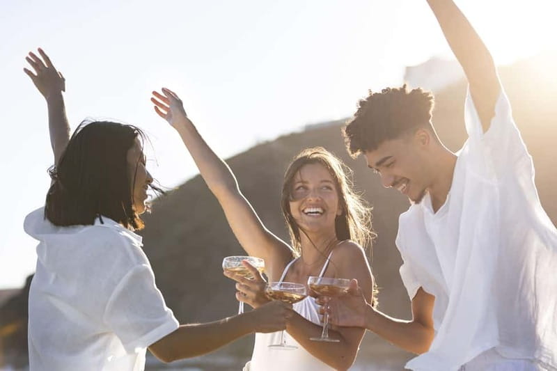 Malaga: Sailing Catamaran Sunset Cruise with Live DJ & Drink - Cava on board: Your included toast, and what to plan for