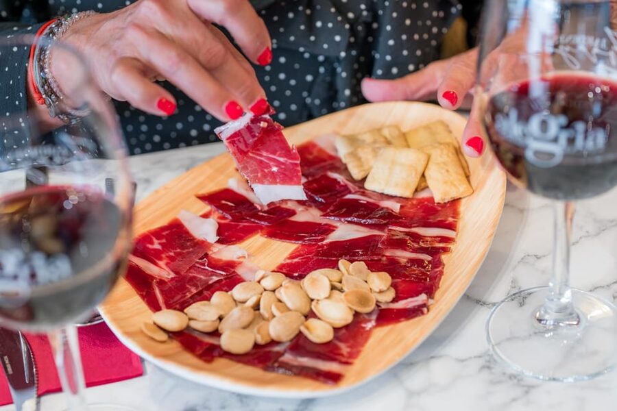Malaga: Show and Food at Alegría Flamenco and Restaurant - Practical tips to make your evening smoother