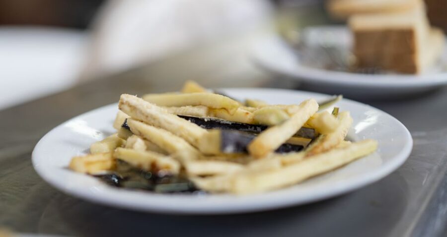 Malaga: Tapas Tasting Tour - Who should book this Malaga tapas tasting tour