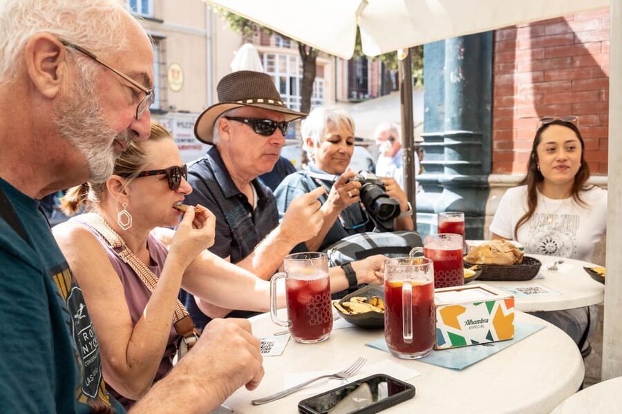 Malaga: Taste-of-Spain Walking Food Tour - Start at Calle Larios, then get the taste-and-sights rhythm