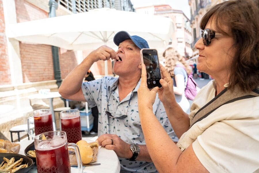 Malaga: Taste-of-Spain Walking Food Tour - Picasso Museum connection: art history meets a local sense of identity