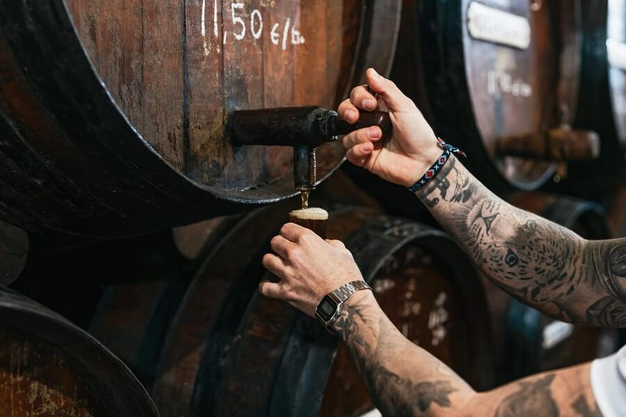 Málaga: Traditional Andalusian Tapas and Wine Tour - The local bar finale: vermouth, house specialties, and off-tourist energy