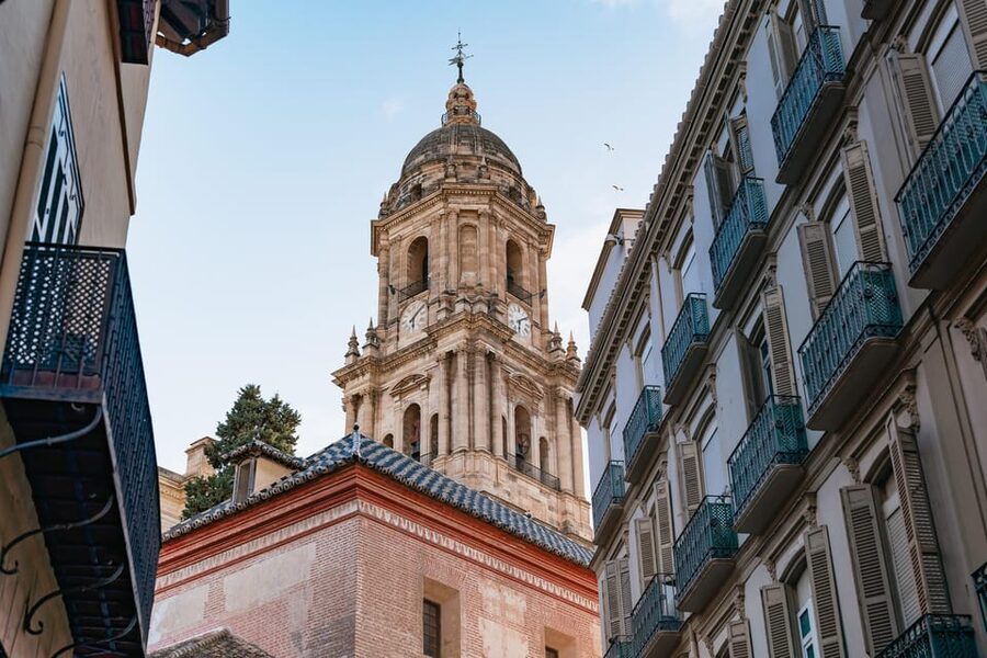 Málaga: Traditional Andalusian Tapas and Wine Tour - Pacing and small-group energy: how to get the most from the walk