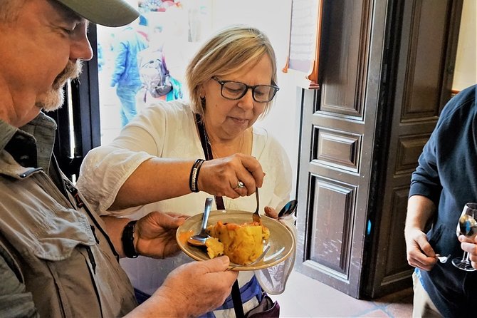 Malaga Traditional Wine & Tapas Tour - Calle Carretería tavern stop: vermouth and 5 to 6 homemade tapas per person