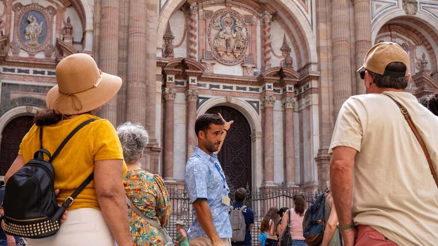 Malaga Walking Tour, Roman Theater and Alcazaba in small group with Tickets - Skip the Ticket Line for Alcazaba and Teatro Romano