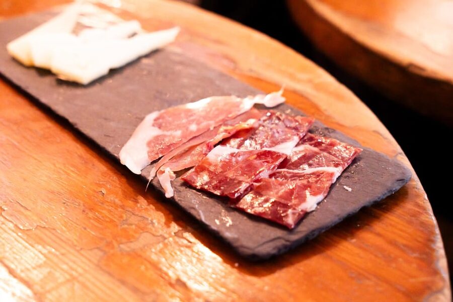 Malaga: Wine and Tapas Tour with Tastings and Drinks - Stop 2: another local bar where you taste, then you talk
