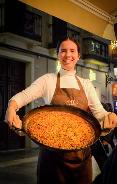 Málaga: Wine & Tapas Tour - Stop 2: Winery Tasting, Wine With a Plan (About 25 Minutes)