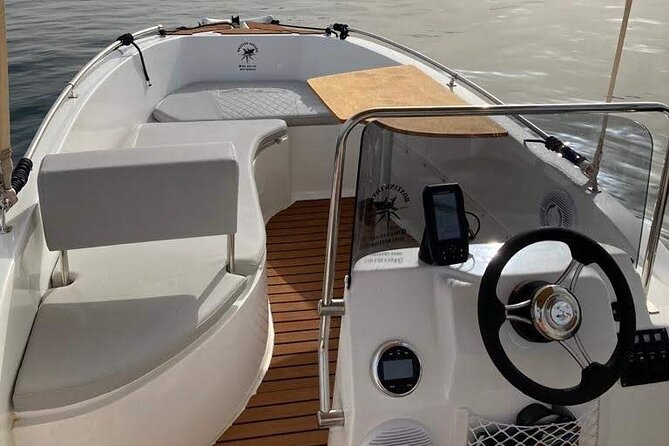 MANGO 5m 5pax - Unlicensed boat in Puerto Banus, Marbella - Snorkeling Glasses and the Dolphin Dream