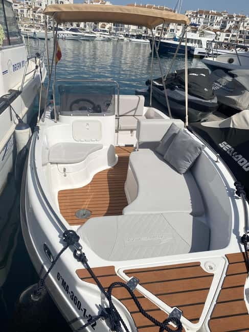 MANGO BOAT - Unlicensed boat in Puerto Banús - Puerto Banús is the smart starting point for a sea day