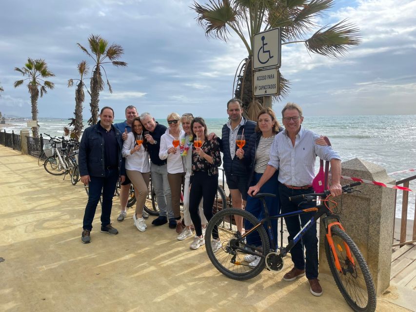 Marbella: 3-Hour Guided Bicycle Tour - Puerto Banús and the yacht moment, without getting stuck