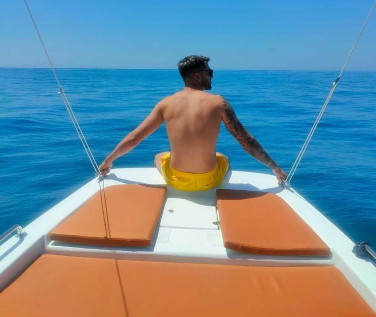 Marbella: Boat Rental without License - Meeting at Oceania boat rentals, then getting your bearings