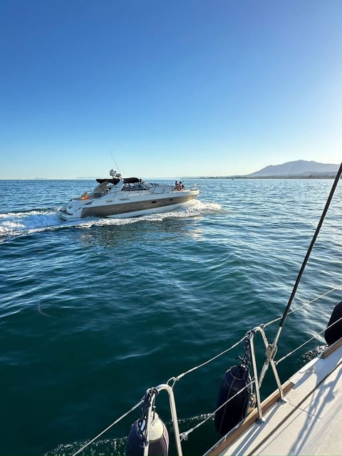 Marbella: Private Cruise in Luxury Yacht - Free Drinks and Snacks that Keep the Mood Easy