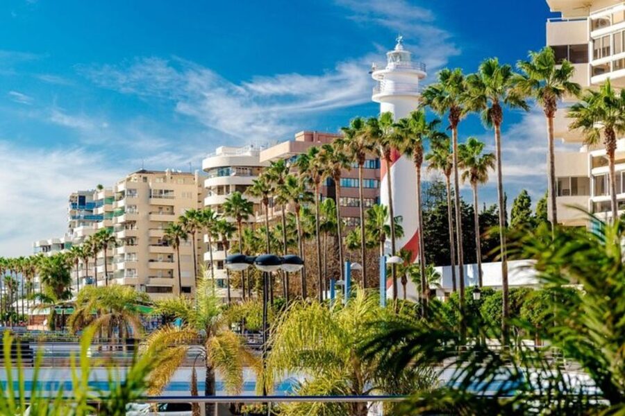 Marbella: Private custom tour with a local guide - Old Town sights and the power of learning exterior details