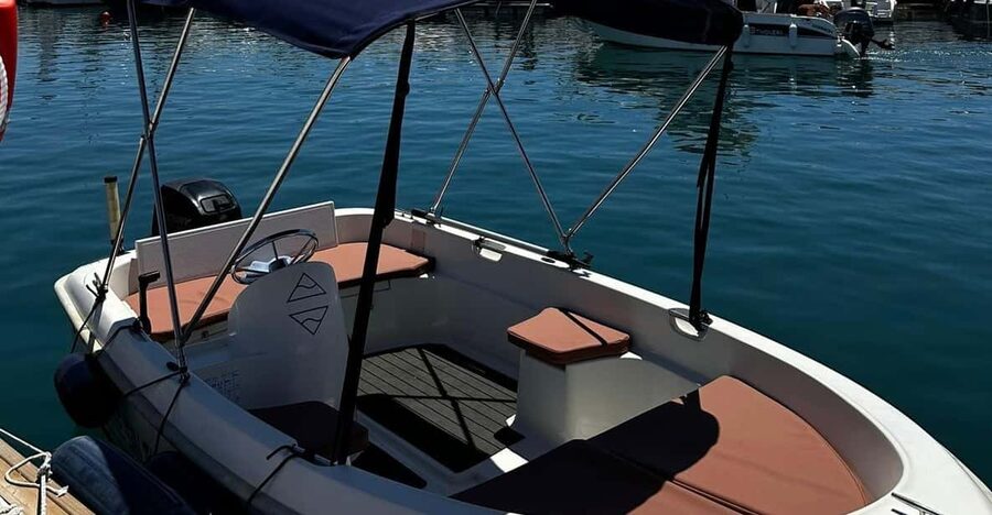 Marbella: Puerto Banús Boat Rental with No License Needed - Why Puerto Banús by Boat Feels Like a Real Upgrade