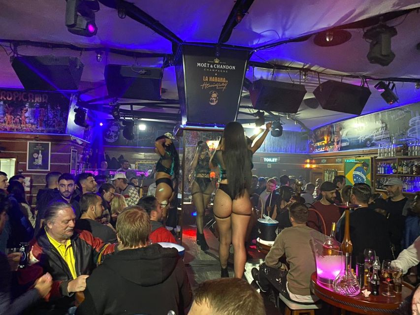 Marbella: Puerto Banus Night Life Walking Tour - Door rules in Marbella: dress code and what to bring
