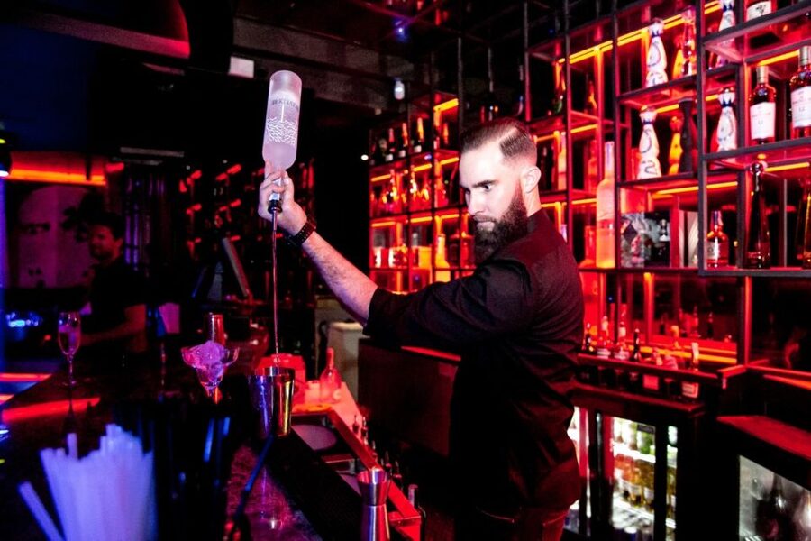 Marbella: Puerto Banus Night Life Walking Tour - How the first drink sets the tone at the marina