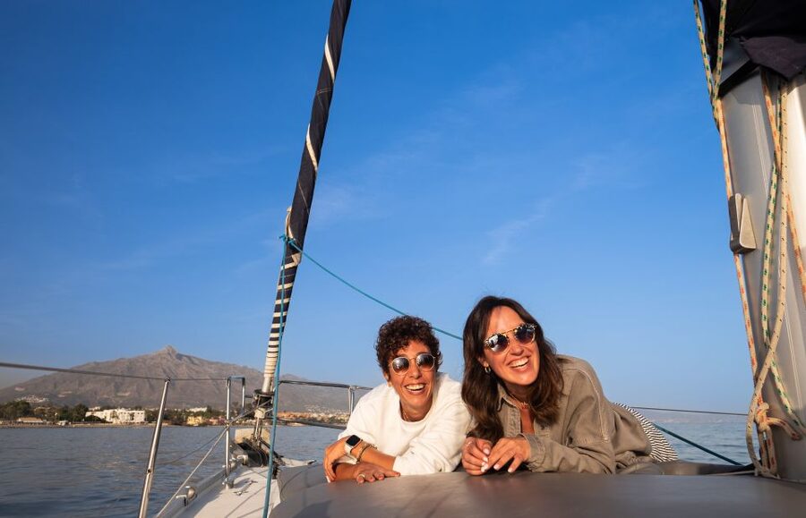 Marbella: Sailing & Dolphin Watching with Snacks and Drinks - Timing by season: 2 hours vs 2.5 hours