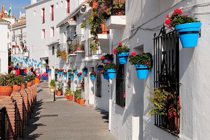 Mijas: Panoramic city tour in an electric Tuk Tuk - Mijas Pueblo is made for viewpoints, not long walks