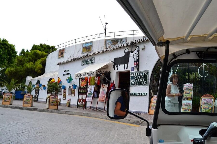 Mijas: Panoramic city tour with an electric Tuk Tuk - Another 10 minutes of driving: a guided route beats guessing