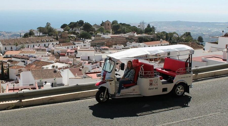 Mijas: Panoramic city tour with an electric Tuk Tuk - The final loops and return: turn the short ride into a longer walk