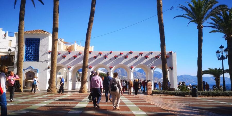 Nerja, Frigiliana & El Acebuchal: Full-Day Semi-Private Tour - Starting in Málaga: pickup at Paseo de la Farola, 5