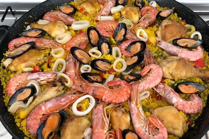 Paella class - Hands-on coaching with Elena and Philippe