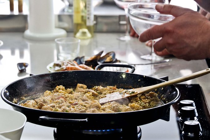 Paella Cooking Class in Malaga - Gazpacho First: The Cold Start That Makes the Day Work