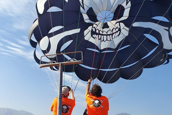 Parasailing in Fuengirola - The Highest Flights on the Costa - Your flight slot, harness lift, and a gentle water landing