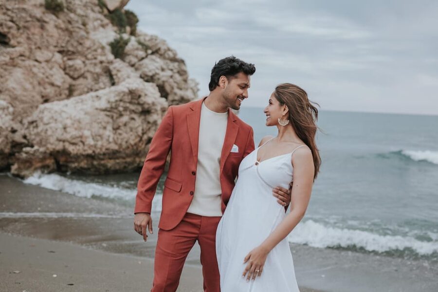 Portraits in Marbella: Private Vacation Photographer Tour - Plaza de los Naranjos: the comfortable start for portraits