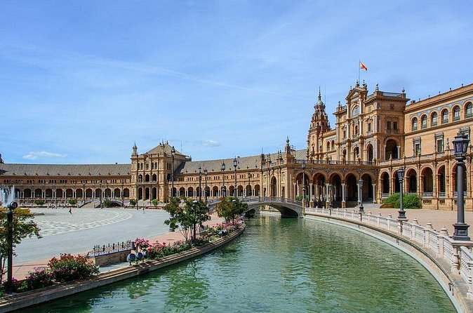 Private 12-Hour Tour to Sevilla from Malaga with Hotel pick up - Plaza de España: the break that makes the rest of the day easier