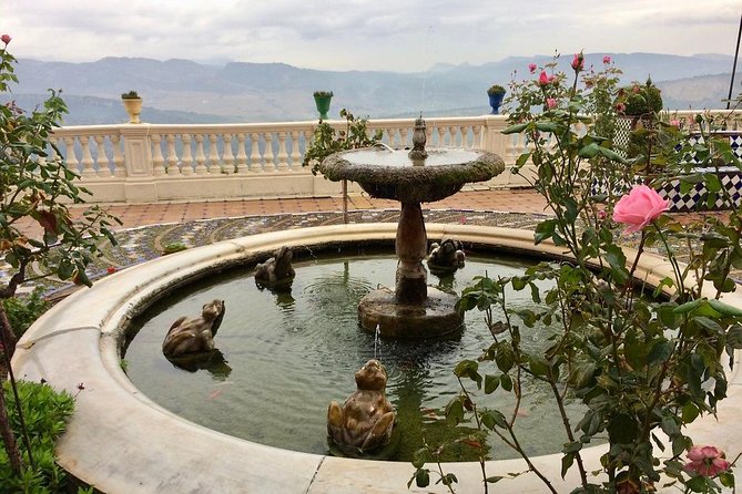 Private 3 hours Walking Tour of Ronda with official tour guide - Plaza de Toros de Ronda and the Corrida Goyesca context