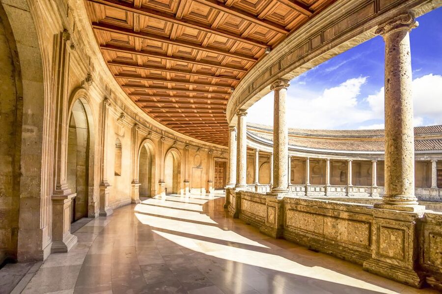 Private Alhambra Tour From Malaga & Surrounds - Guides who turn tiles and inscriptions into meaning
