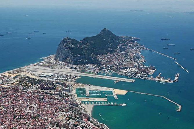 Private exclusive tours from Malaga and Marbella to Gibraltar - The drive from Malaga: scenic, and helpful for orientation