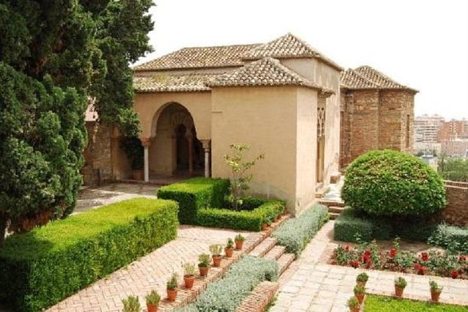 Private Malaga: Alcazaba, Museum, Market, Cathedral & Picasso - Alcazaba Fortress: Moorish Walls, Real Views, and a Ticket-First Mindset
