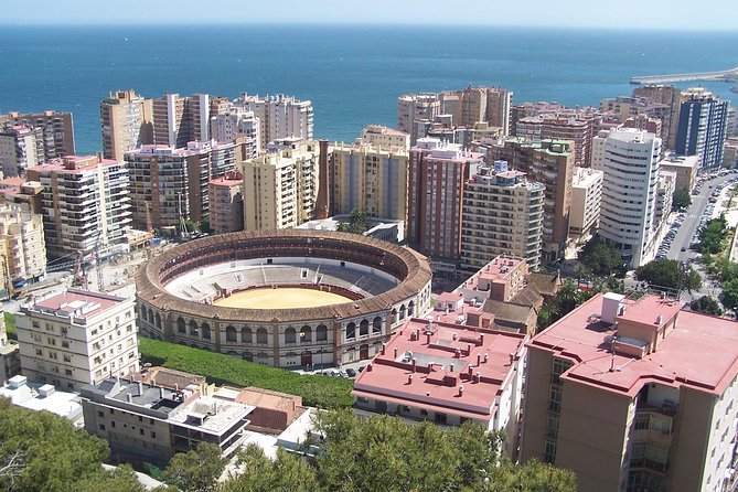 Private Walking Tour in Málaga - Teatro Romano de Málaga: a short stop with big context