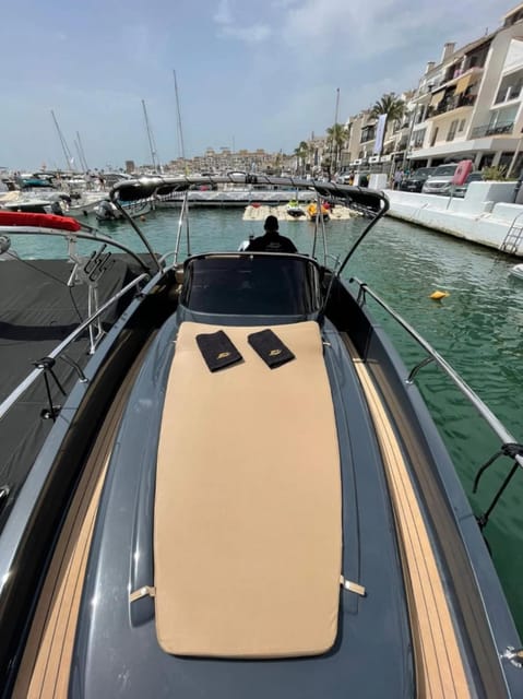 Puerto Banus: Boat Charter Moonday Yacht - Puerto Banús, skipper, and your “choose the pace” style of cruising