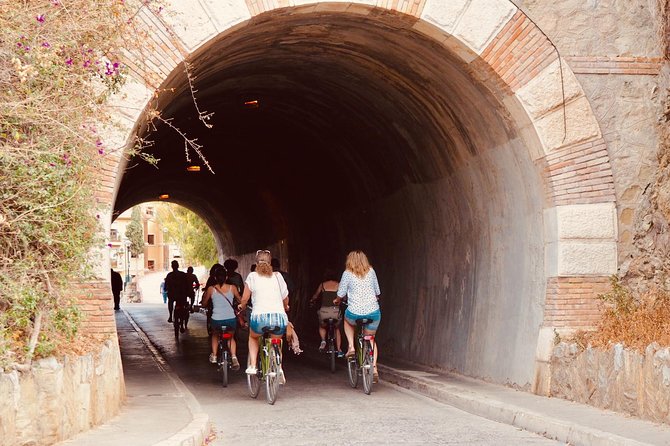 Rent a City Bike: Full Day 24 hours - Comfort, Kids, and Belongings: Making the Day Work Smoothly