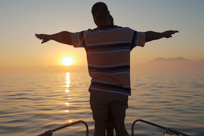 Romatic sea experience (Sunset + overnight + Breakfast) - Overnight on the boat: what that really changes