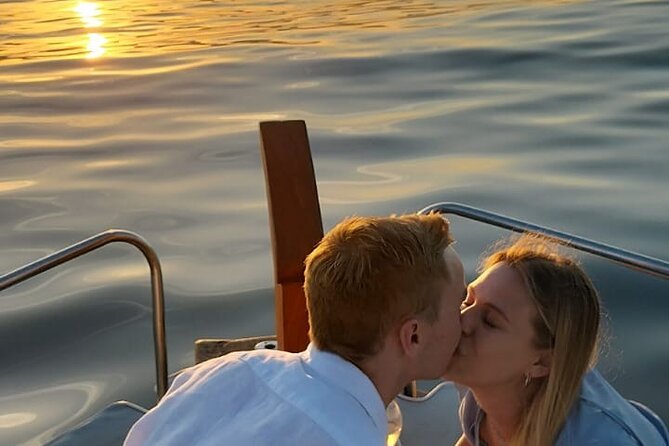 Romatic sea experience (Sunset + overnight + Breakfast) - Dinner and where you eat that night