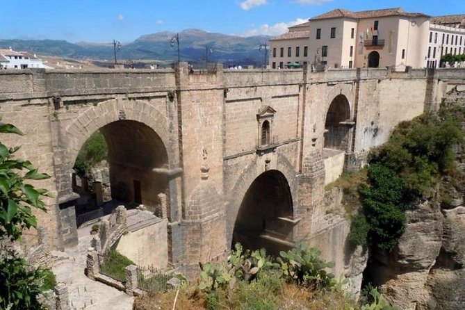 Ronda and Setenil de las Bodegas tour from Malaga - Bus Comfort and Hearing: The Real-World Stuff to Know