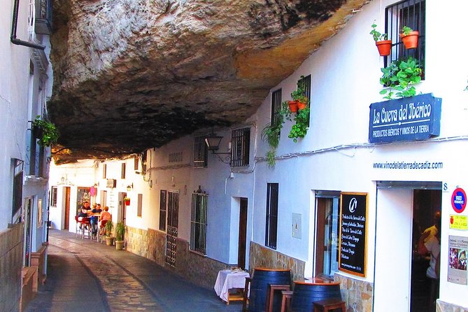 Ronda and Setenil de las Bodegas tour from Malaga - Should You Book This Ronda and Setenil Day Trip?