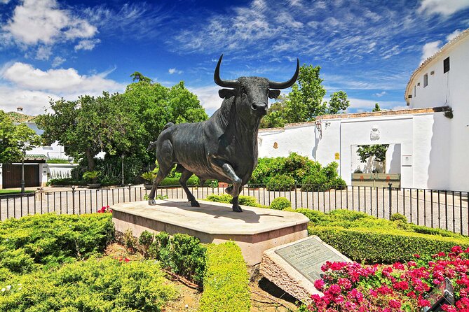 Ronda Old Town Walking Tour with Audioguide on Your Smartphone - Plaza del Socorro to Balcón del Coño: Start in the Square, Then Feel the Drop