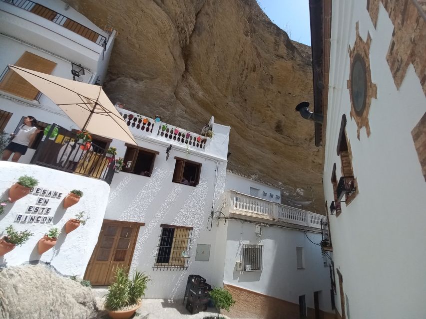 Ronda & Setenil de las Bodegas - SemiPrivate - Who should book this Setenil and Ronda semi-private day