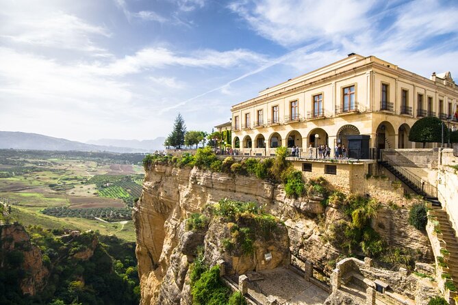 Ronda Village Guided Tour from Costa del Sol - Why Ronda feels like two towns in one day